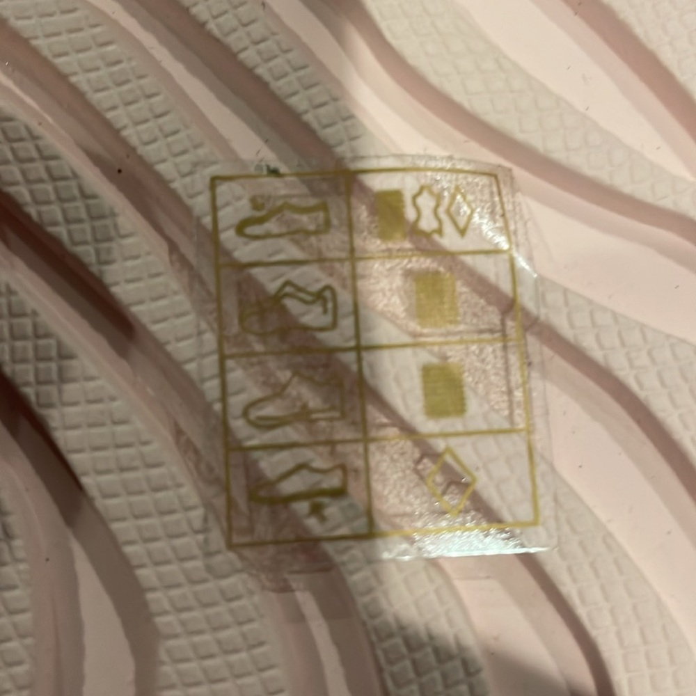 Michael Kors Pink and Tan Women's Sneakers size 7 new without box - Picture 7 of 8